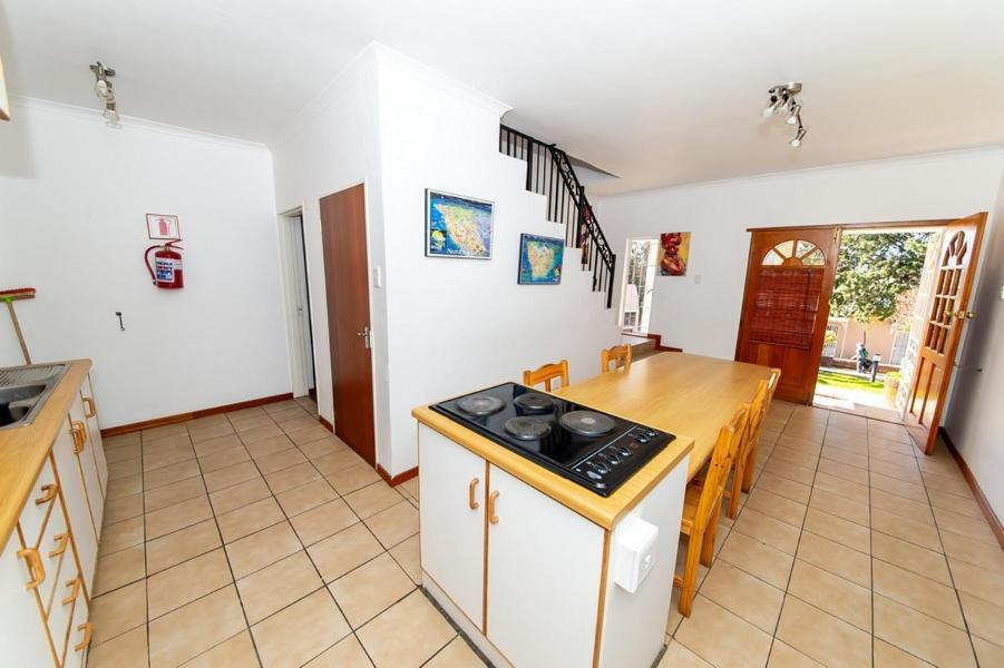 Halfmens Cc Elkoweru & Kliprand Guest House Springbok Extérieur photo